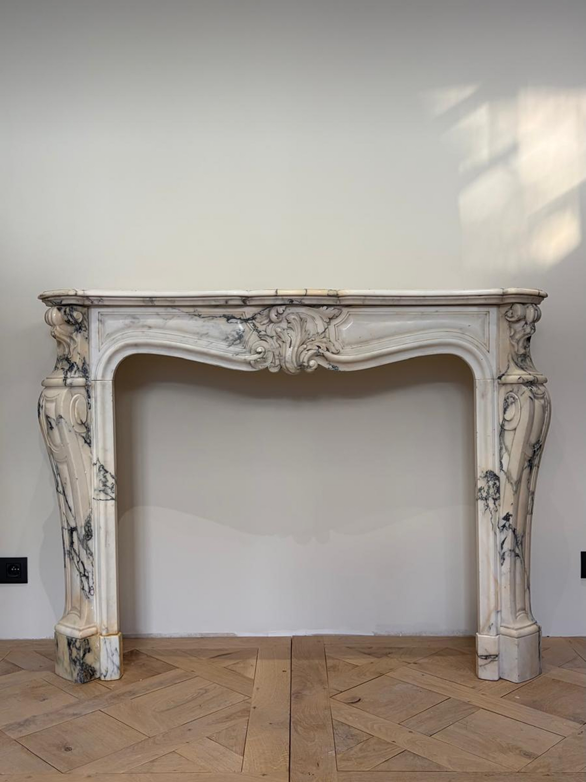 Antique Paonazzo marble fireplace circa 19th century