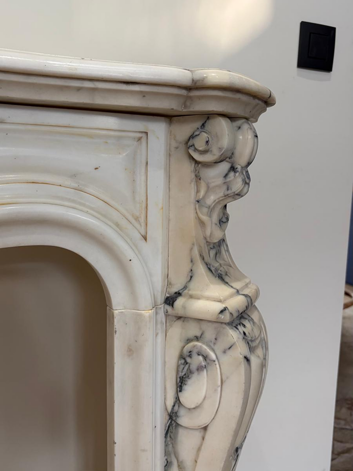 Antique Paonazzo marble fireplace circa 19th century