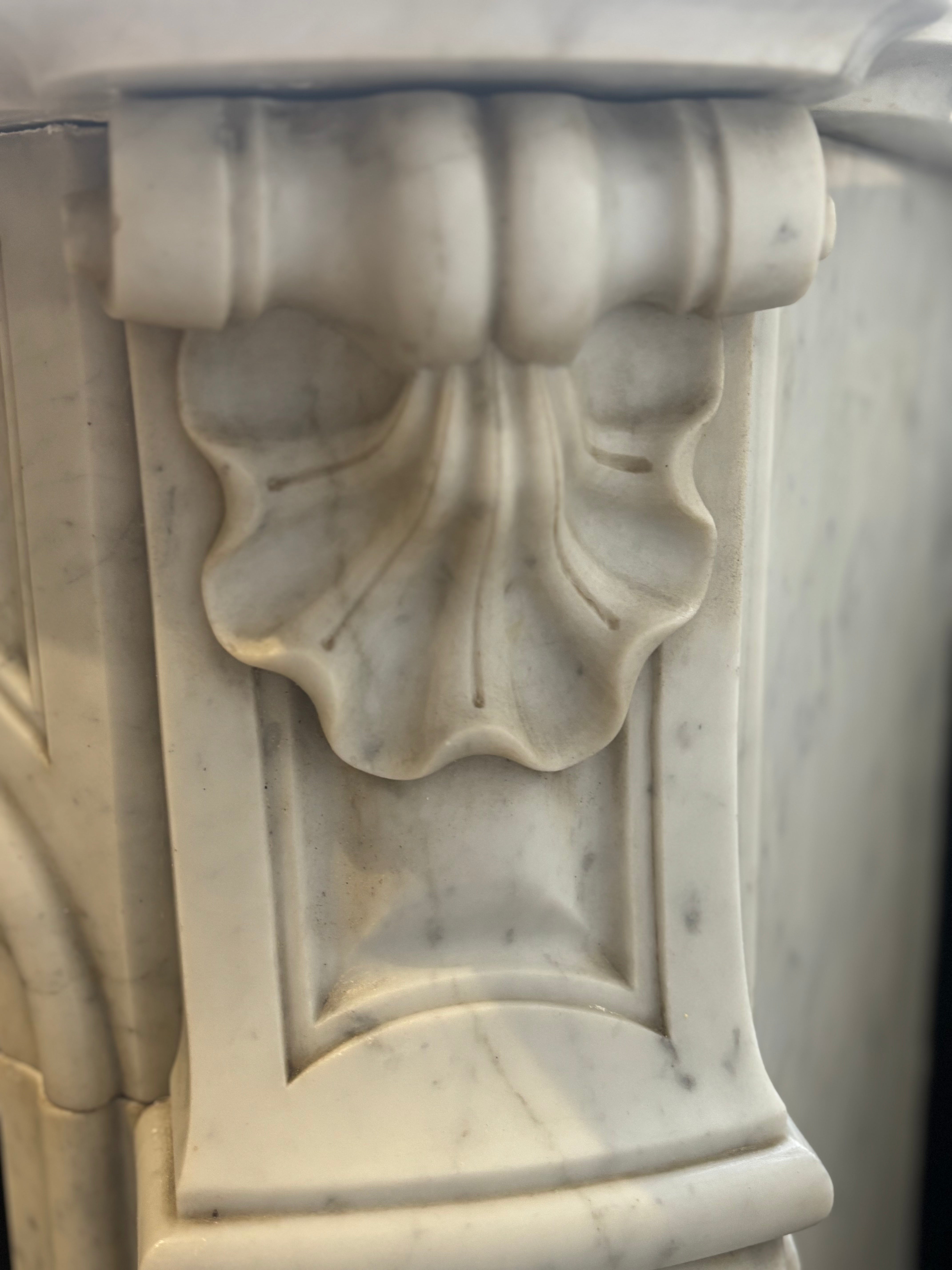 White Marble Mantel | Elegant Architectural Feature