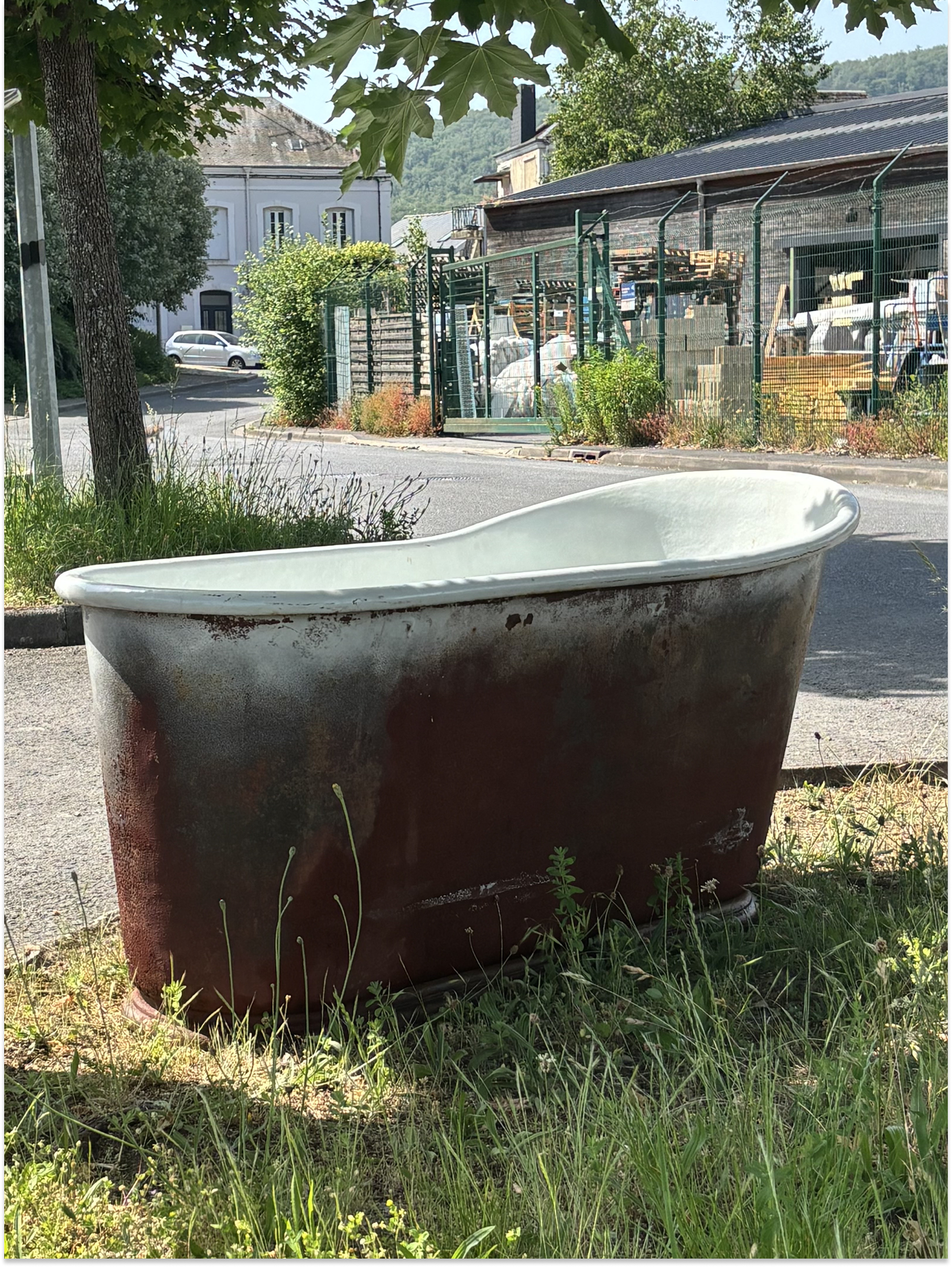 Late 19th Century French Cast Iron Bathtub