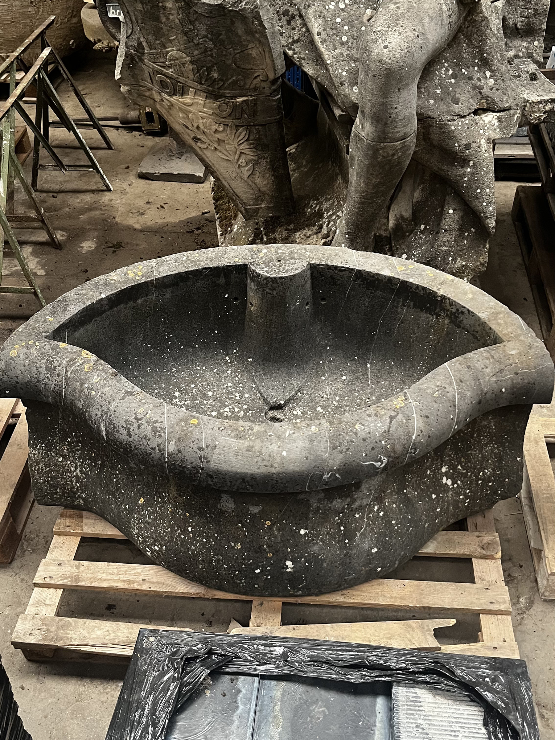Antique Fountain Basin in Grey-Black Veined Marble | Monumental Hand-Carved Stone Piece