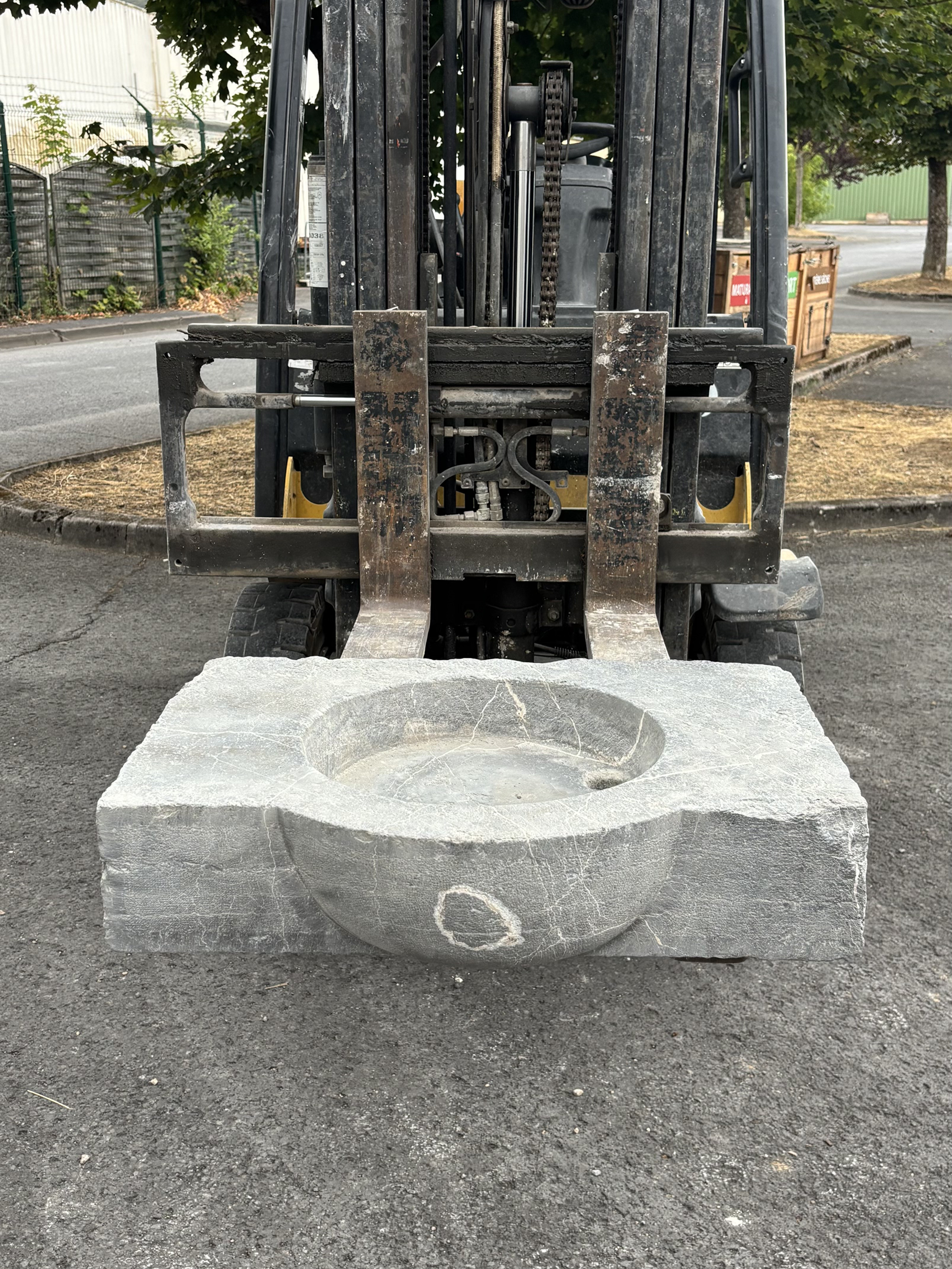 Antique Cassis stone sink circa 1850
