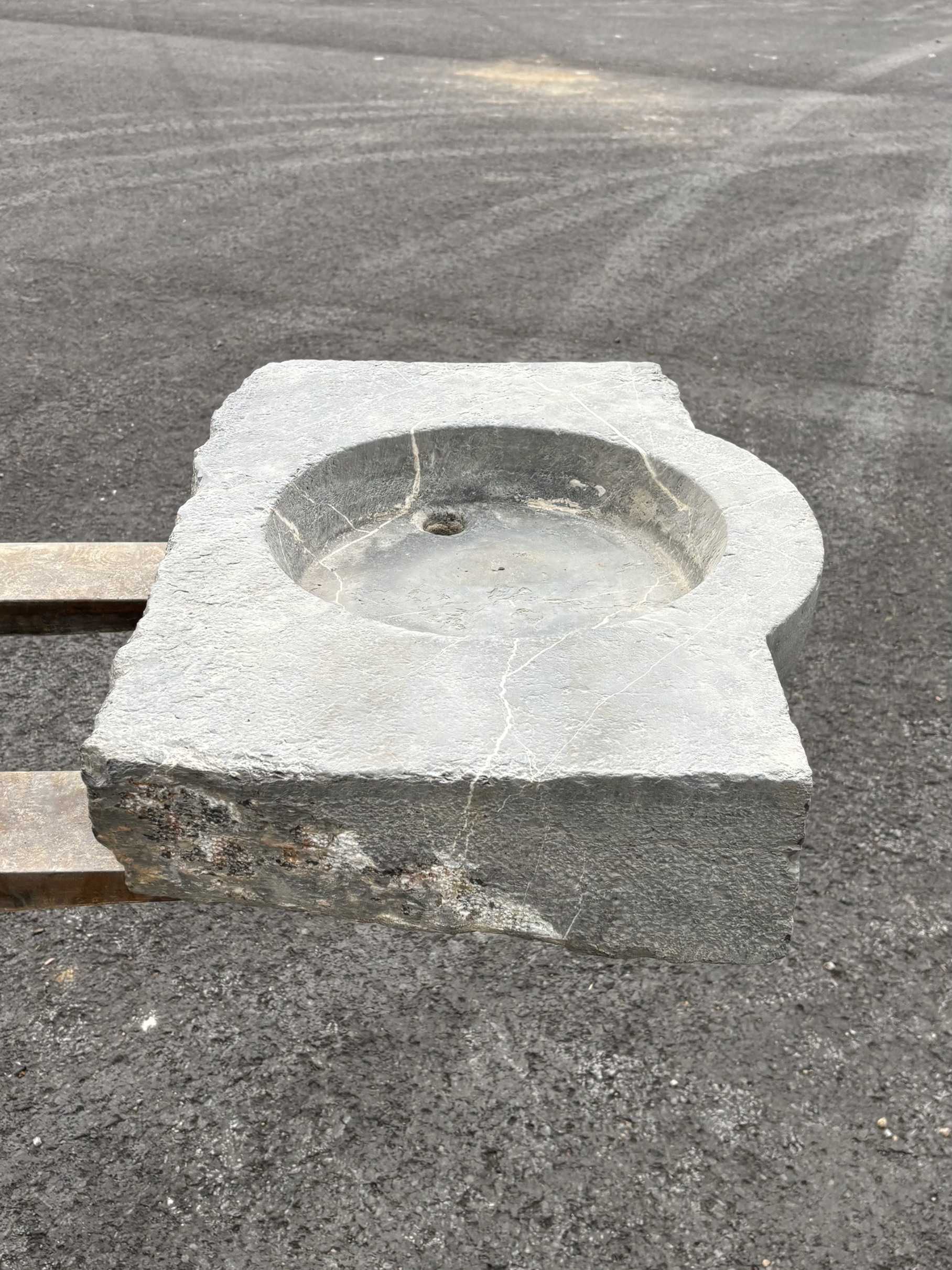 Antique Cassis stone sink circa 1850
